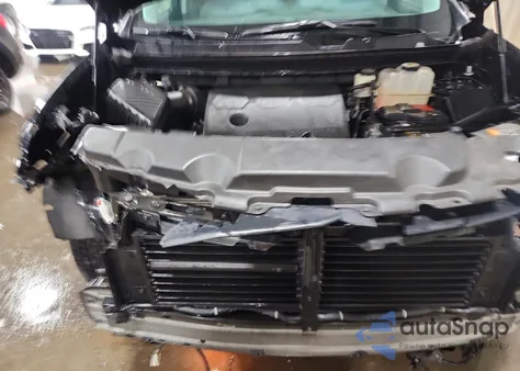 2019 Chevrolet Traverse Premier z USA, uszkodzony, nr VIN 1GNEVKKW4KJ274357